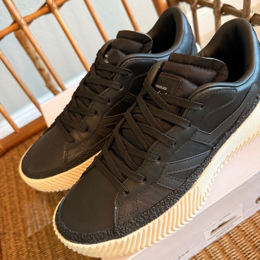 Brandblack Los Angeles Men’s Leather Sneakers Black 8.5 New with Box and Dustbag